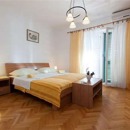 Guest house Marino Gojak Makarska
